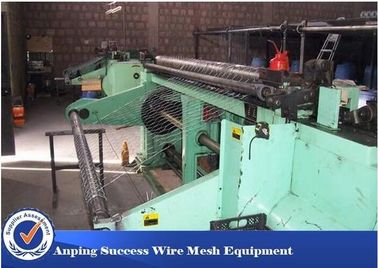 Trung Quốc PVC Chất liệu Hexaonal gà Wire Mesh Machine Hiệu suất sản xuất cao nhà cung cấp